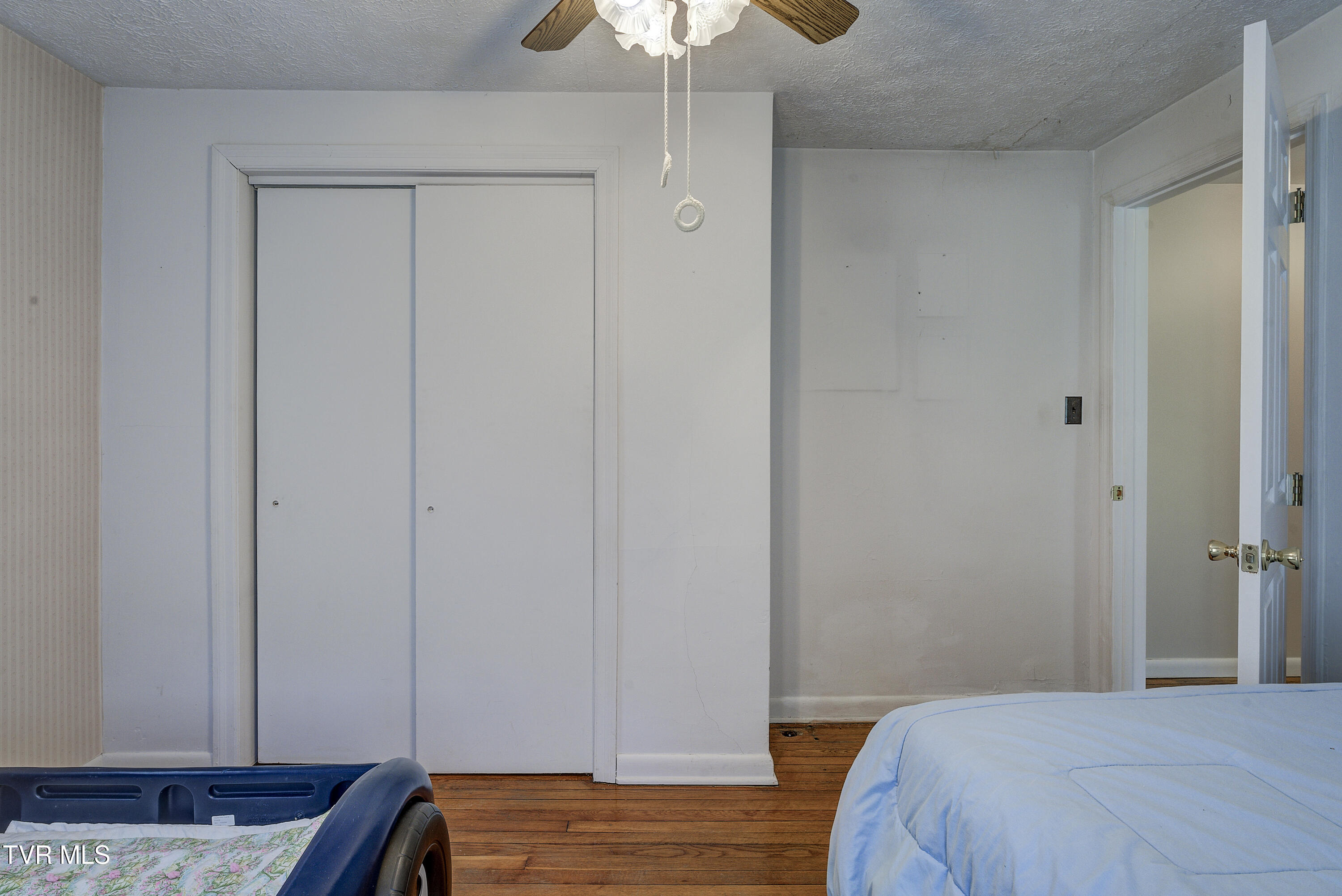 Vansant, Virginia 24656, United States, 5 Bedrooms Bedrooms, ,2 BathroomsBathrooms,Residential,Pending,119904