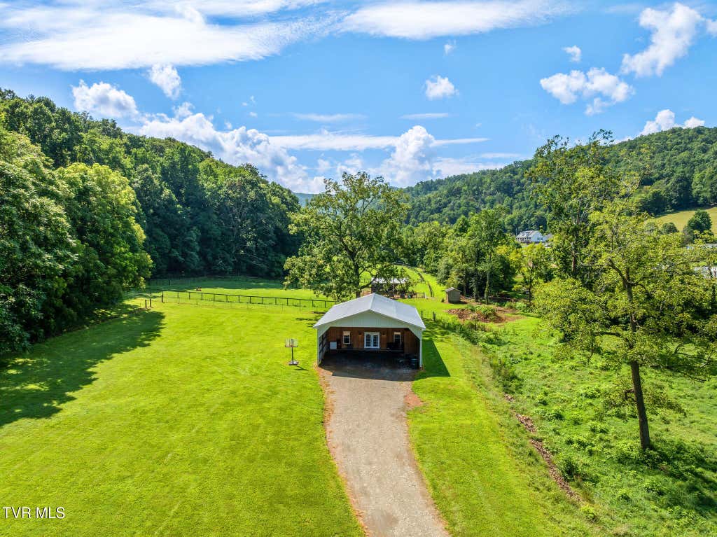 Photo of 713 Laurels Road, Johnson City, TN 37601 (MLS # 9999214)