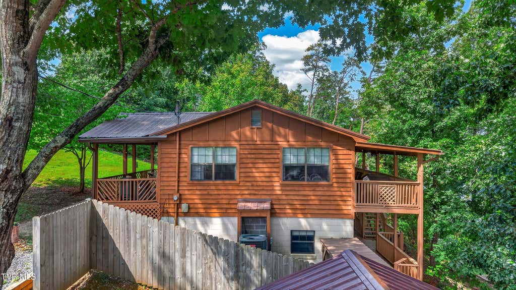 Photo of 1537 Kinder Lane, Dandridge, TN 37725 (MLS # 9999590)