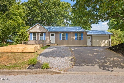 Homes For Sale - 152 Cochran Road<br/> Jonesborough, TN 37659