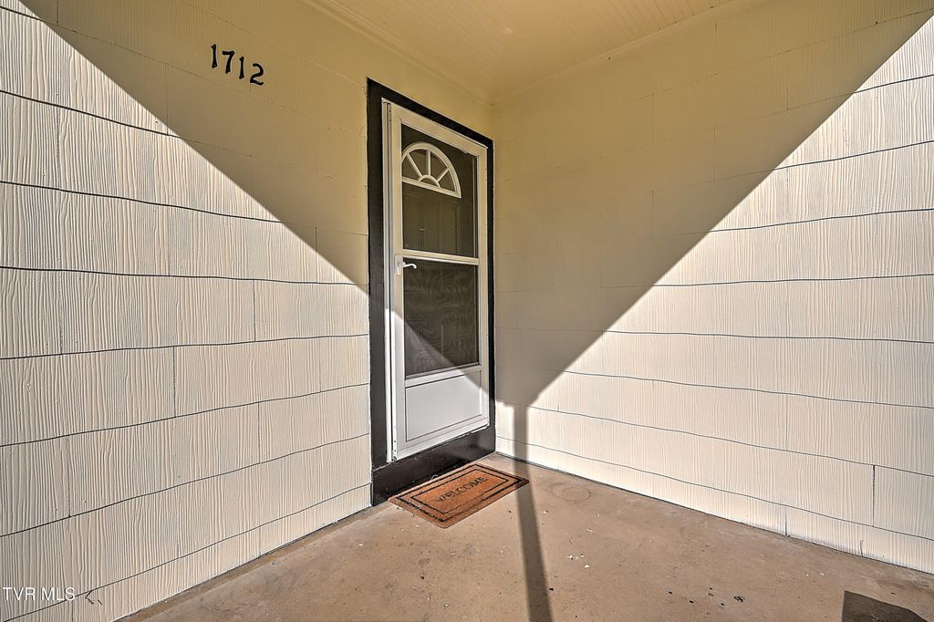 Photo of 1712 Concord Street, Johnson City, TN 37604 (MLS # 9986090)