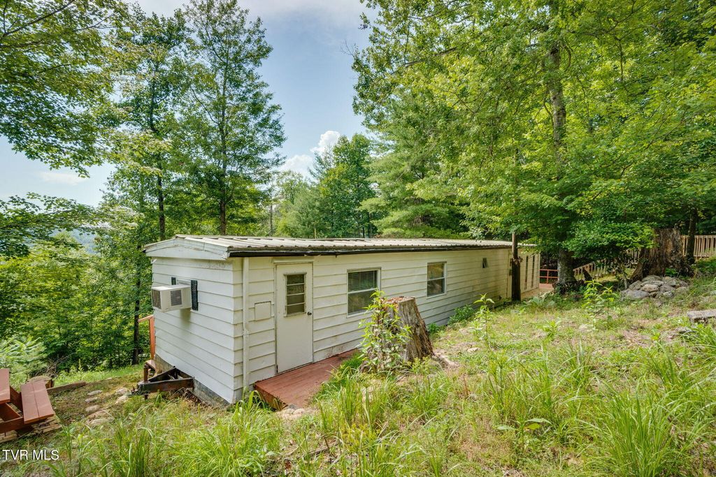 Photo of Tbd Tank Road, Butler, TN 37640 (MLS # 9993044)