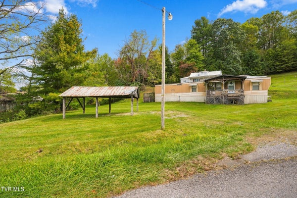 707 GILLIAM ST NE, WISE, VA 24293 - Image e62c024a462cc69a3d042518f4e9fac8/1202071621