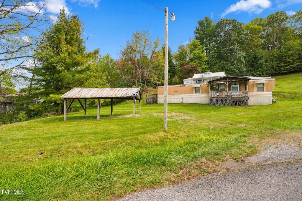 Photo of 707 Gilliam Street, Wise, VA 24293 (MLS # 10002075)