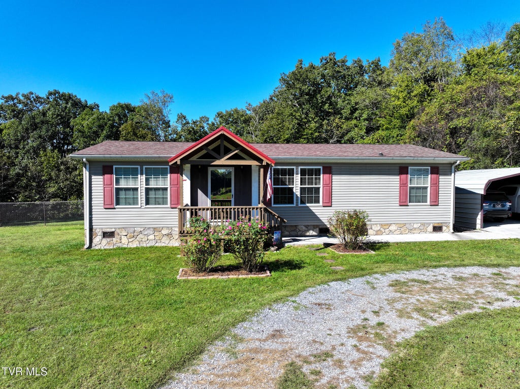 Photo of 3259 Glendale Road, Bybee, TN 37713 (MLS # 10001958)