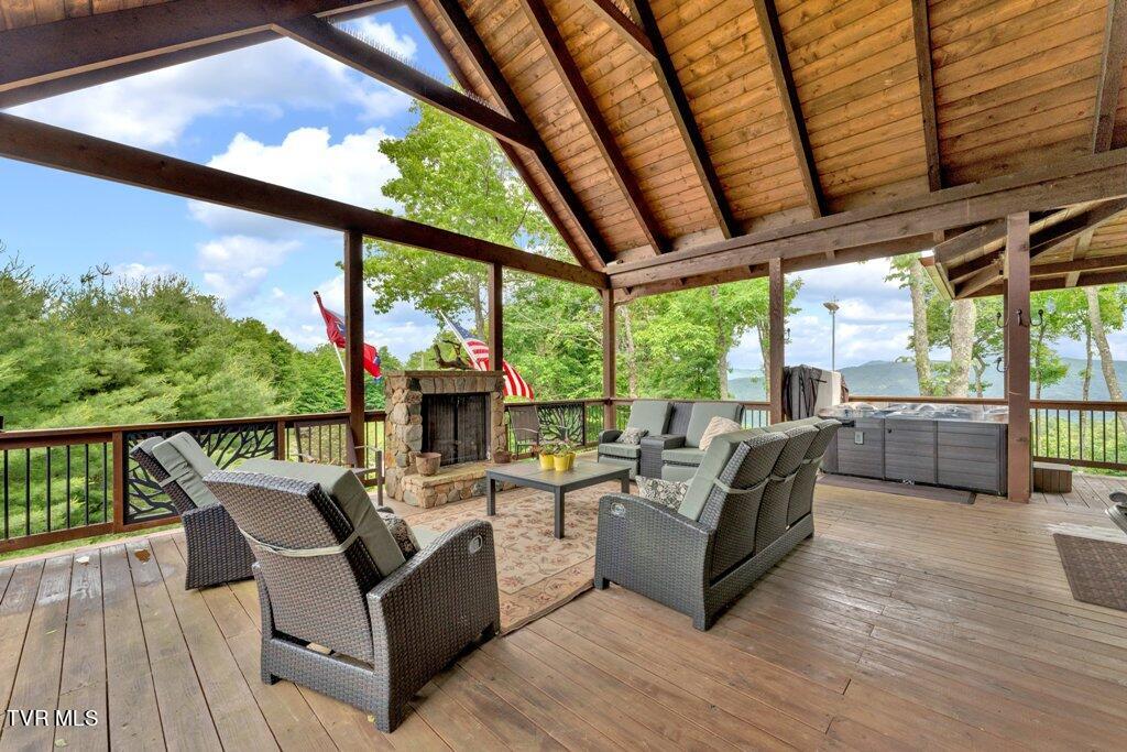 7464 Callalantee Drive, Mountain City, Tennessee image 45
