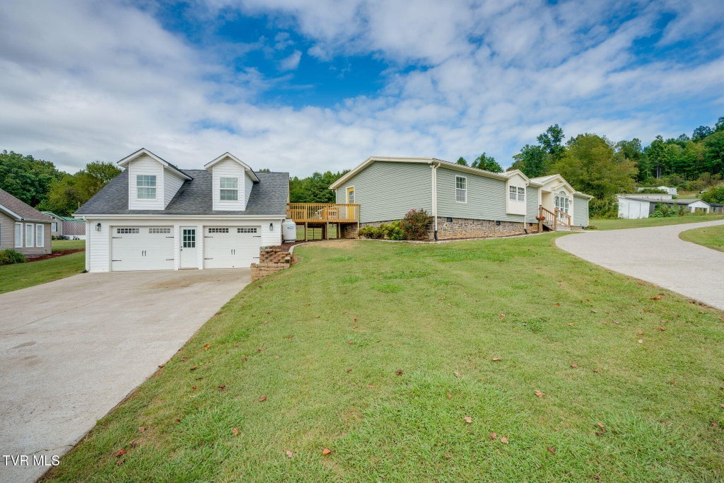 Photo of 105 Dale View Drive, Blountville, TN 37617 (MLS # 10001408)
