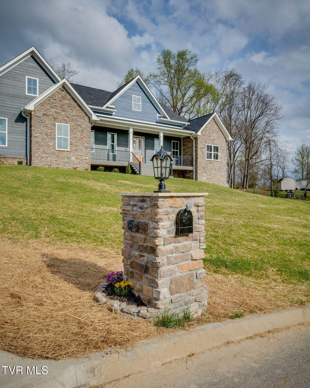 Photo of 1126 Victoria Lee Way, Jonesborough, TN 37659 (MLS # 9993542)