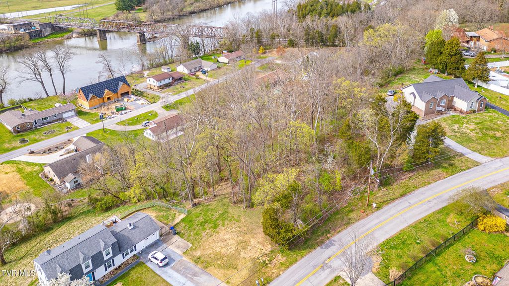 Photo of 2044 Malvern Road, Kingsport, TN 37660 (MLS # 9992425)
