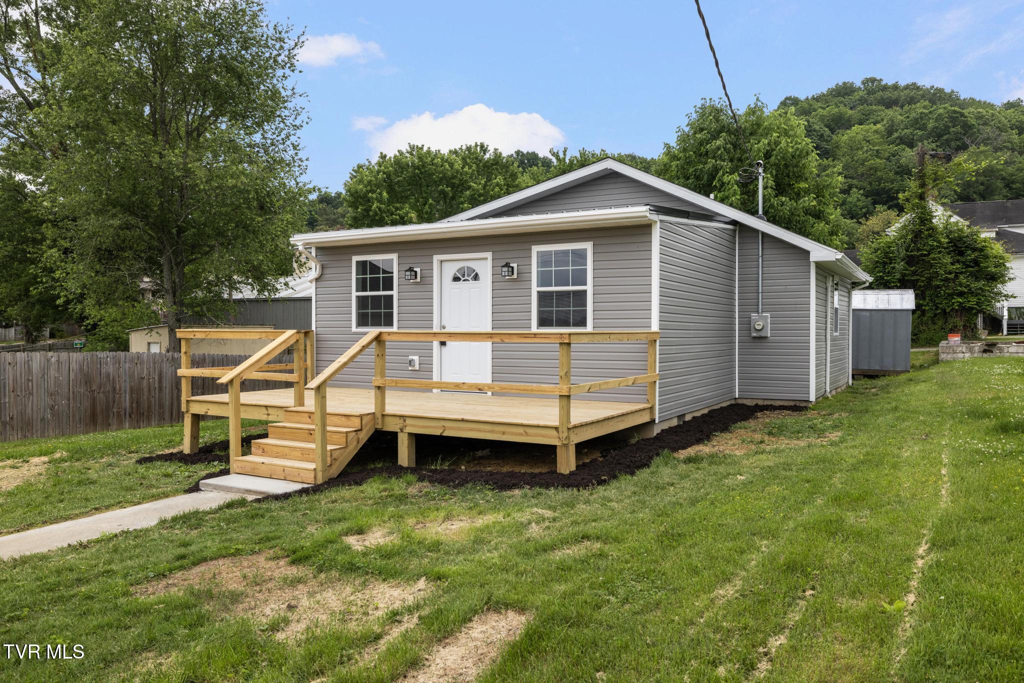 1410 Anderson St Street, Bristol, Tennessee image 2