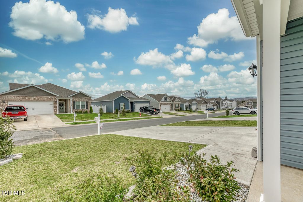 Photo of 90 Thistle Drive, Bluff City, TN 37618 (MLS # 9992858)