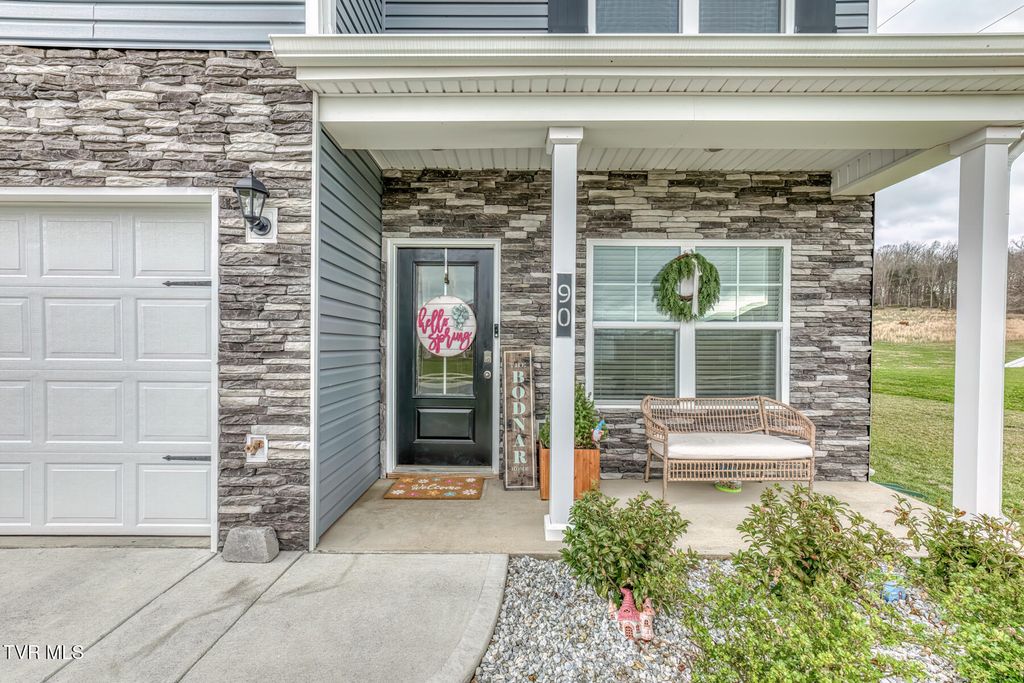 Photo of 90 Thistle Drive, Bluff City, TN 37618 (MLS # 9992858)