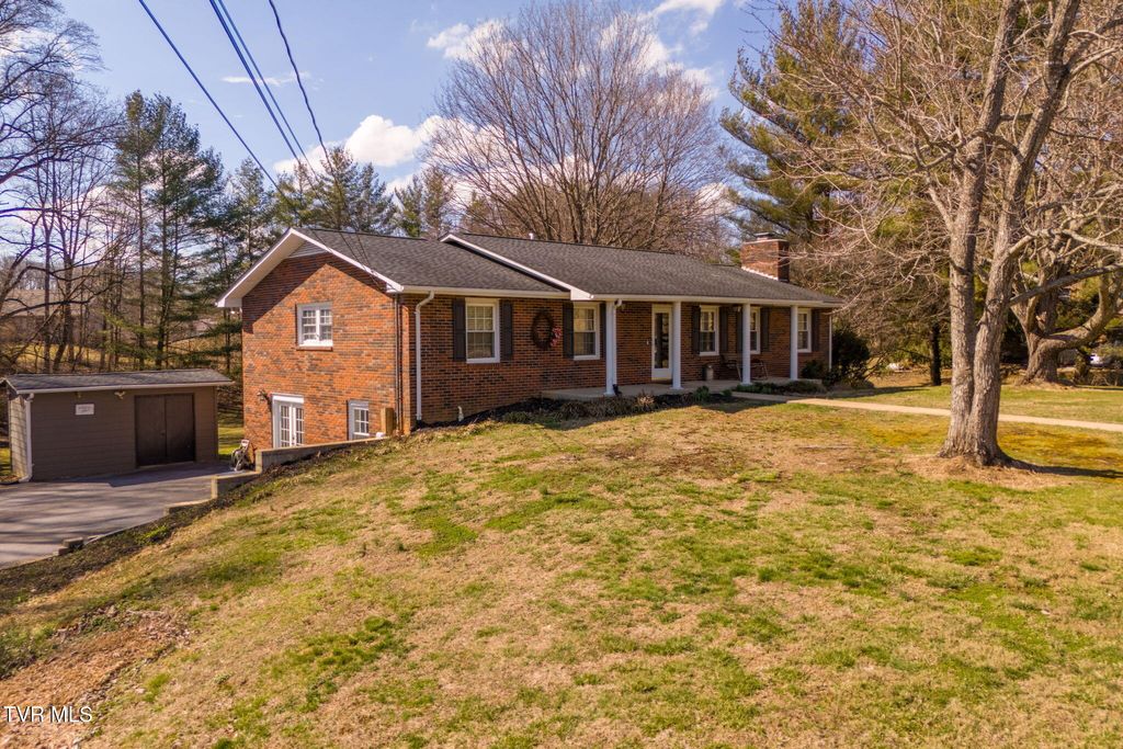 Photo of 119 Popular Drive, Jonesborough, TN 37659 (MLS # 9991707)