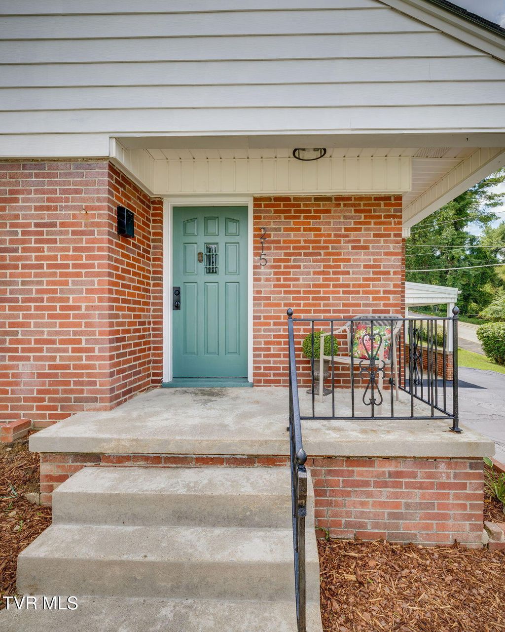 Photo of 215 Cherry Lane, Bristol, VA 24201 (MLS # 9989019)