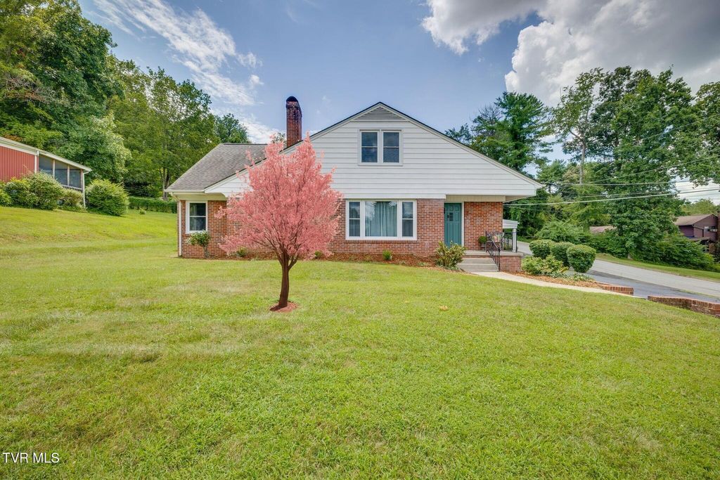 Photo of 215 Cherry Lane, Bristol, VA 24201 (MLS # 9989019)