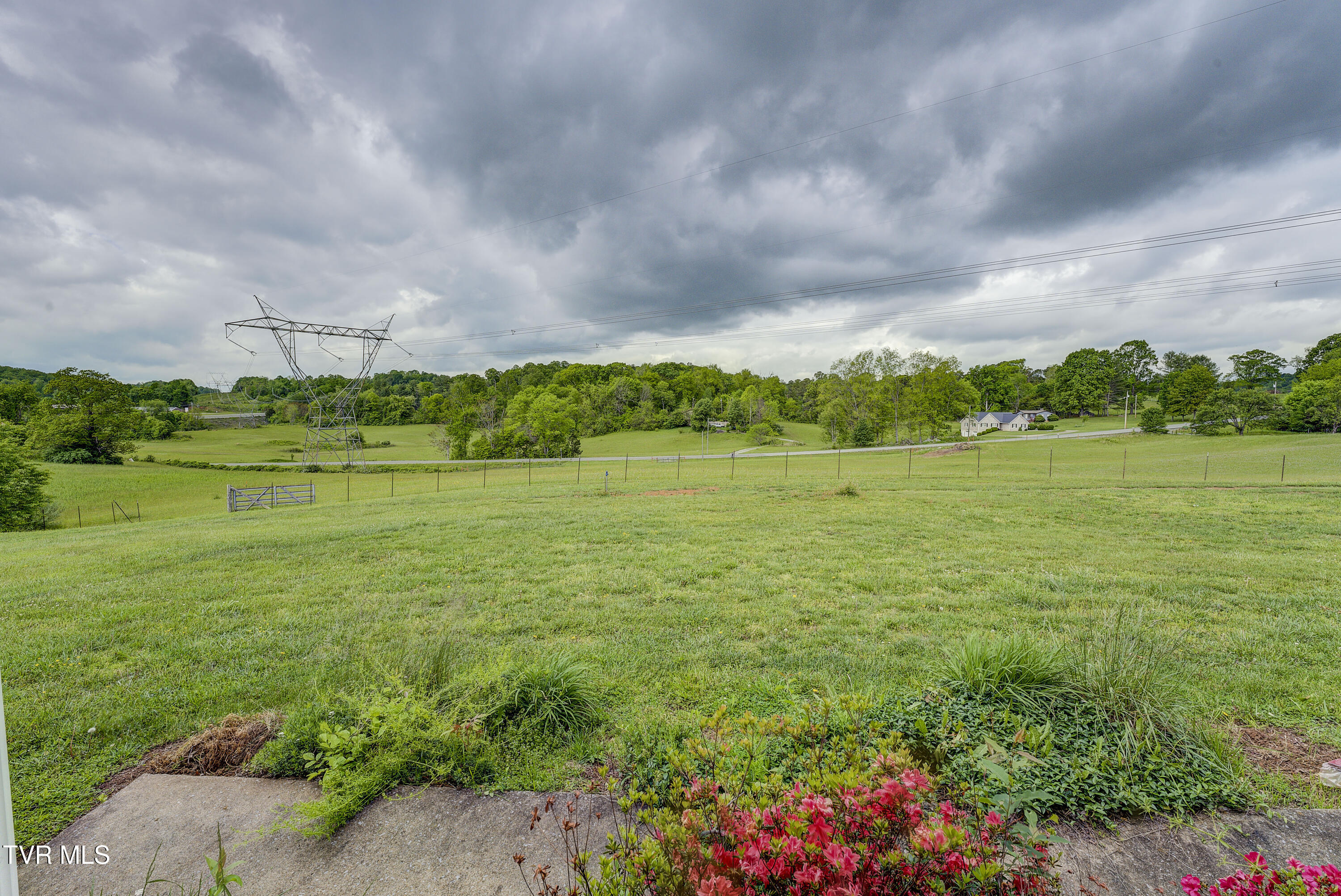319 Hickory Tree Road, Bristol, Tennessee image 14