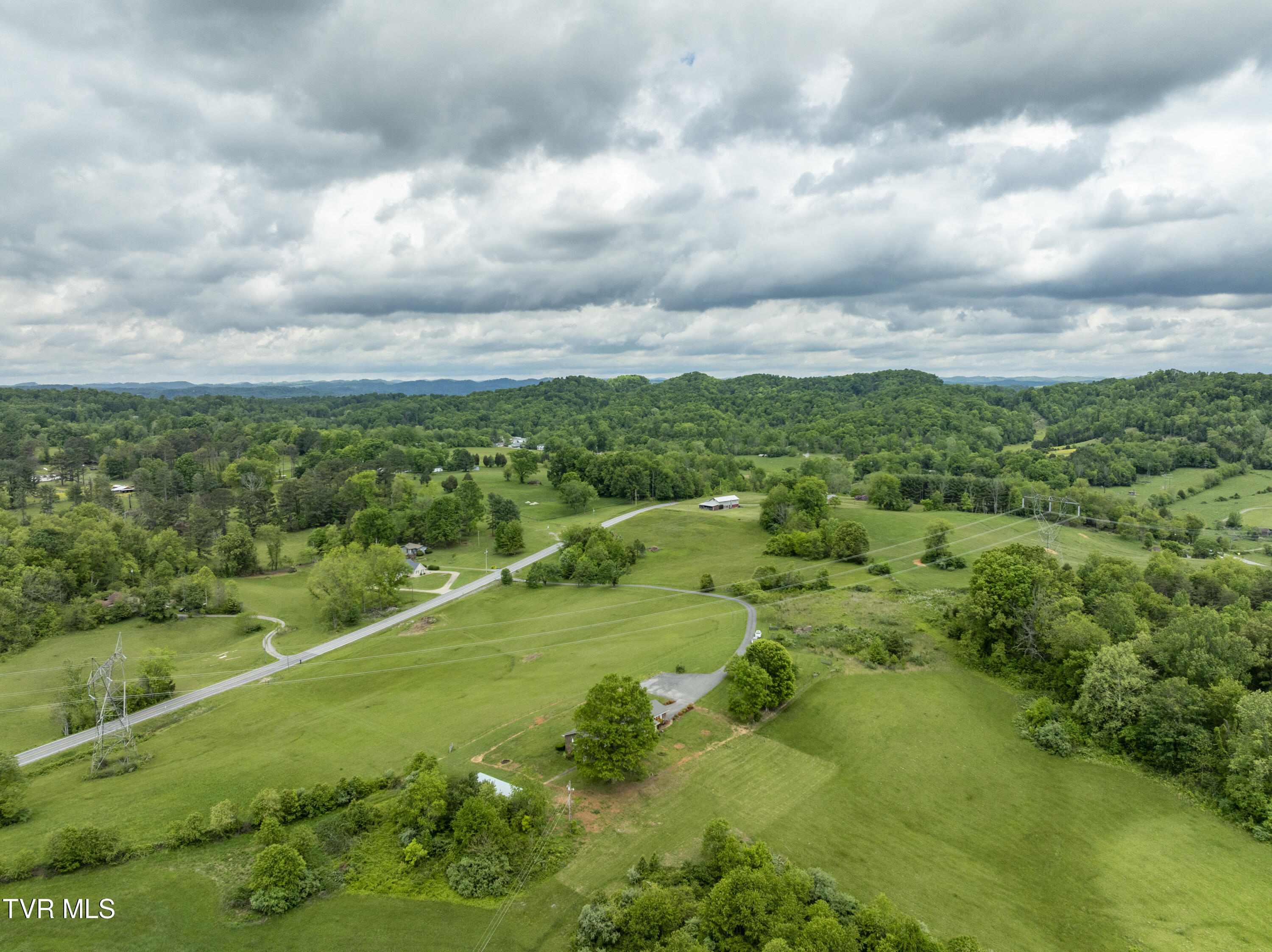 319 Hickory Tree Road, Bristol, Tennessee image 28