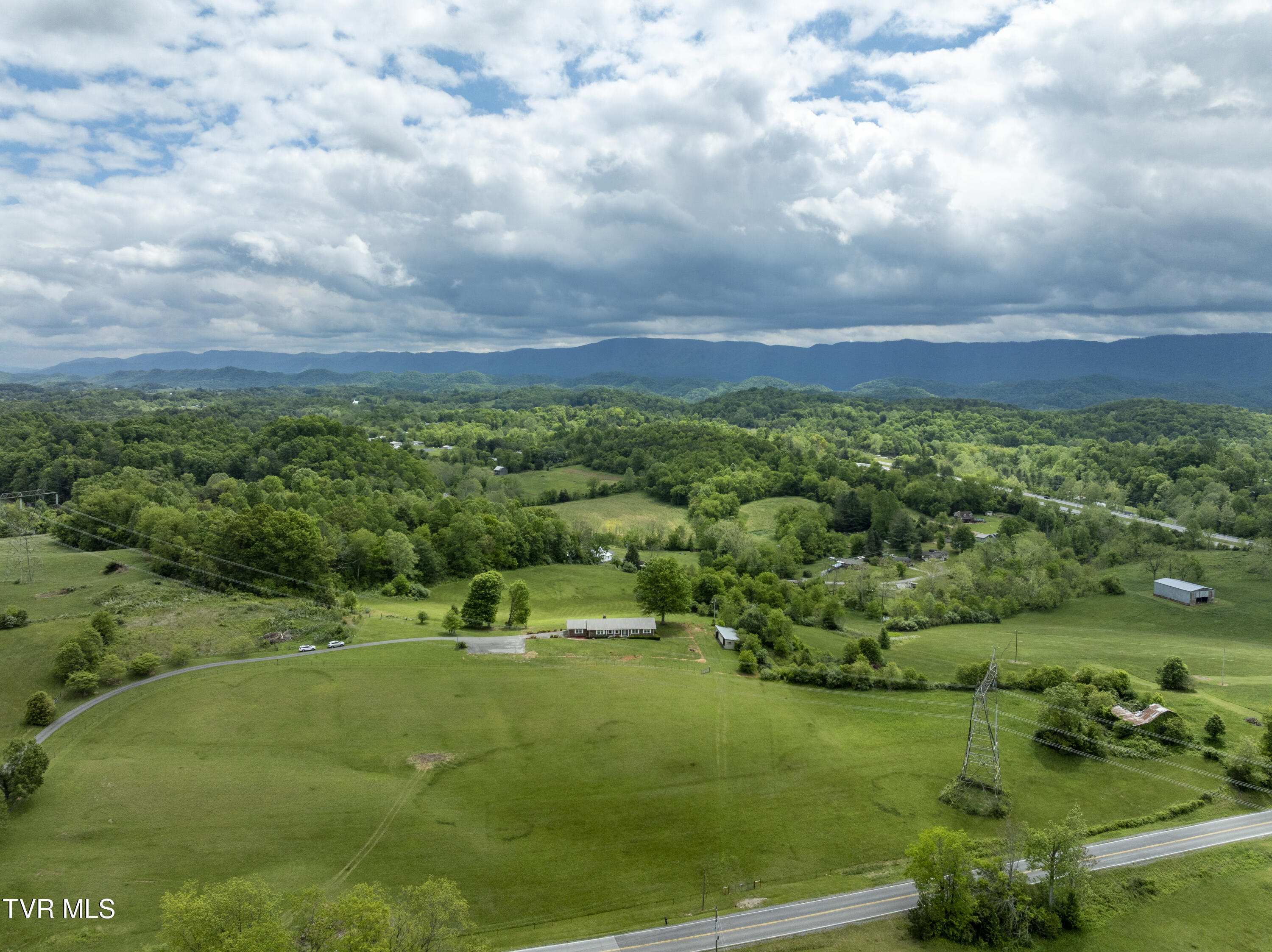 319 Hickory Tree Road, Bristol, Tennessee image 25