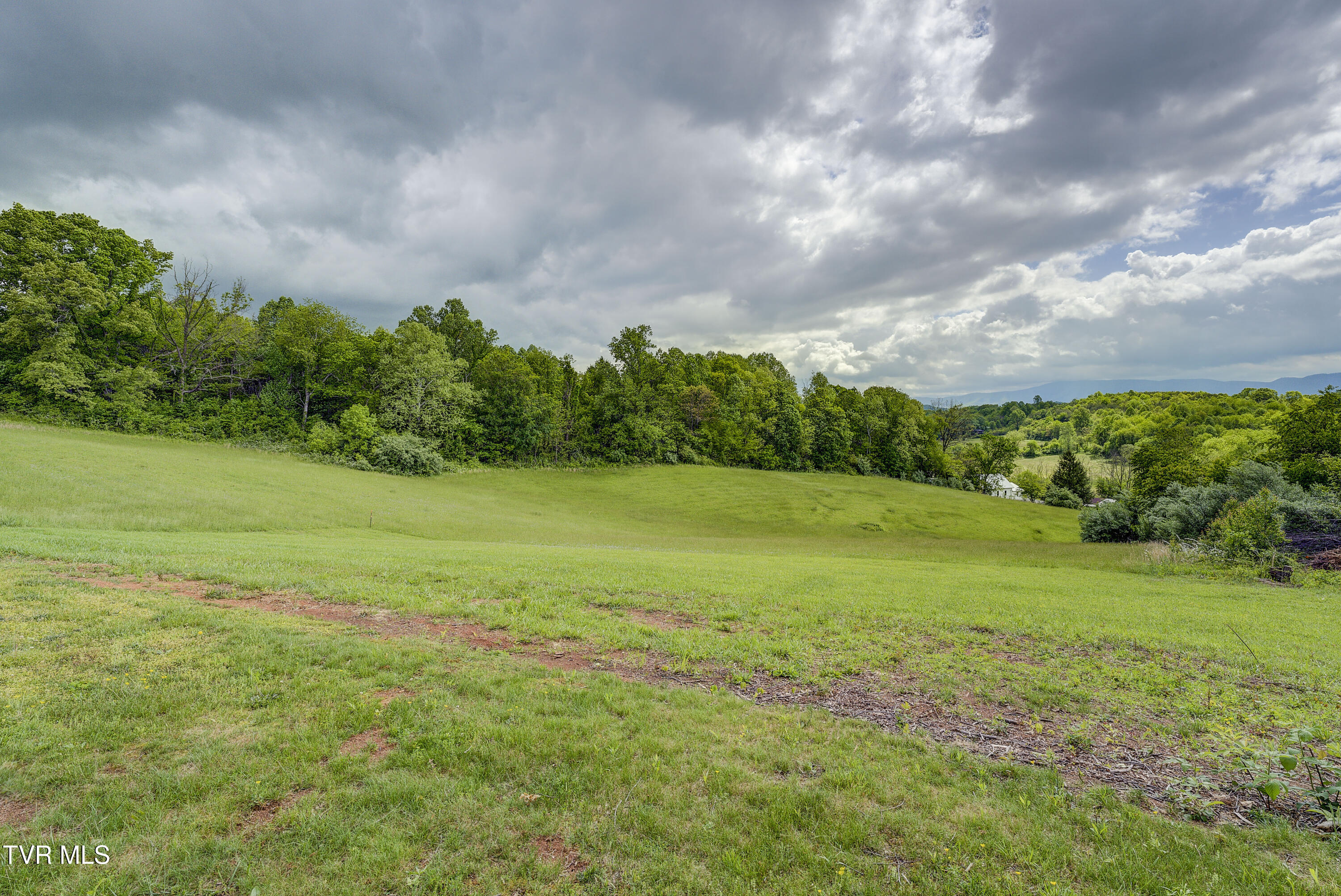 319 Hickory Tree Road, Bristol, Tennessee image 15