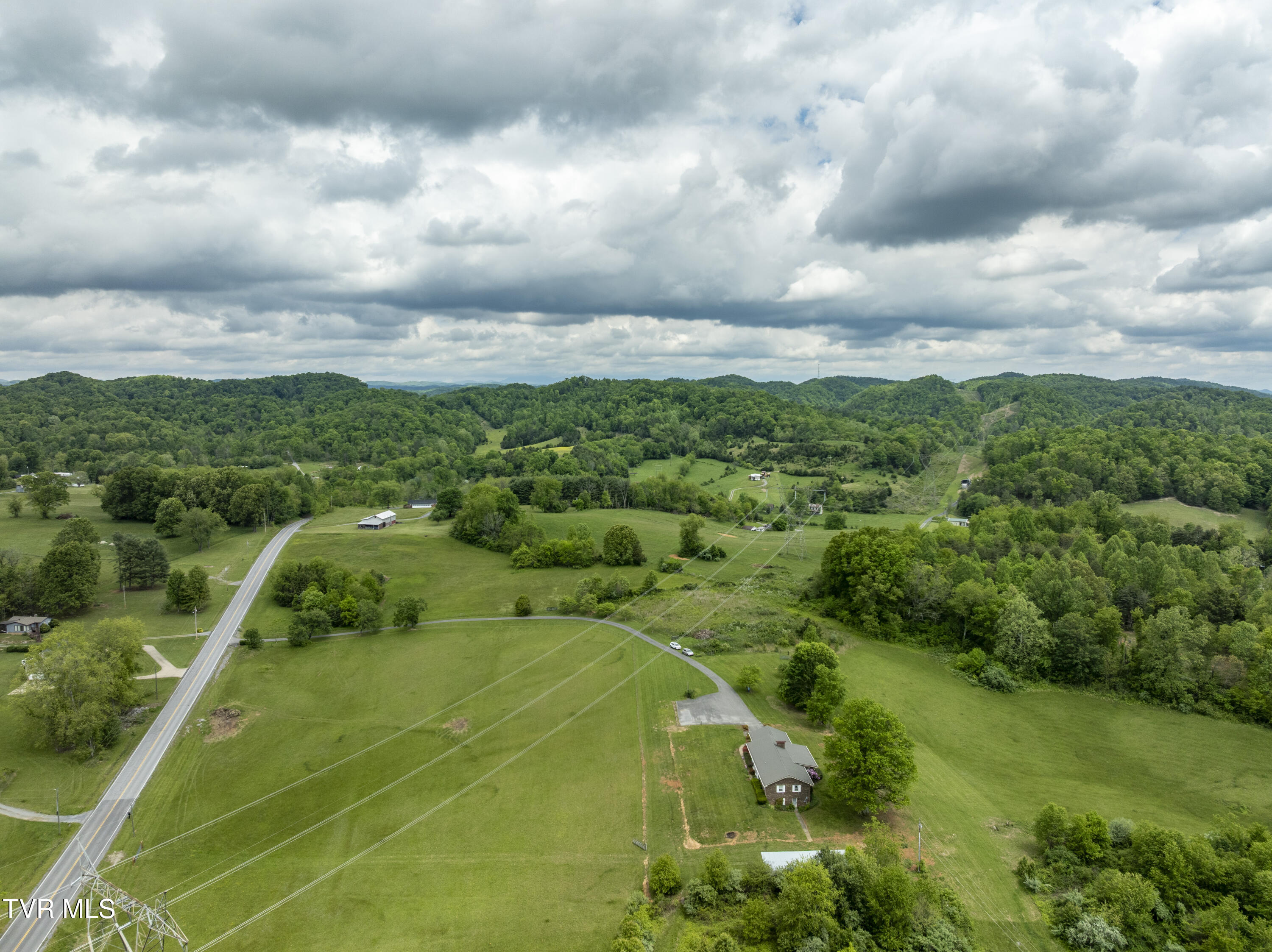 319 Hickory Tree Road, Bristol, Tennessee image 27
