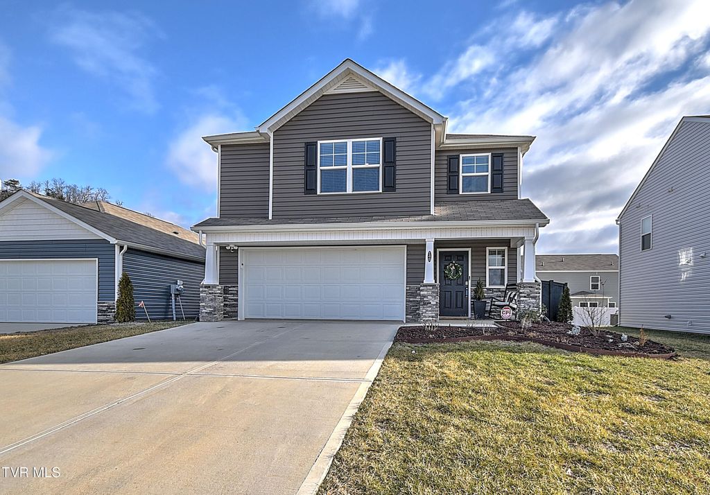 Photo of 148 Crawford Circle, Bristol, TN 37620 (MLS # 9990221)