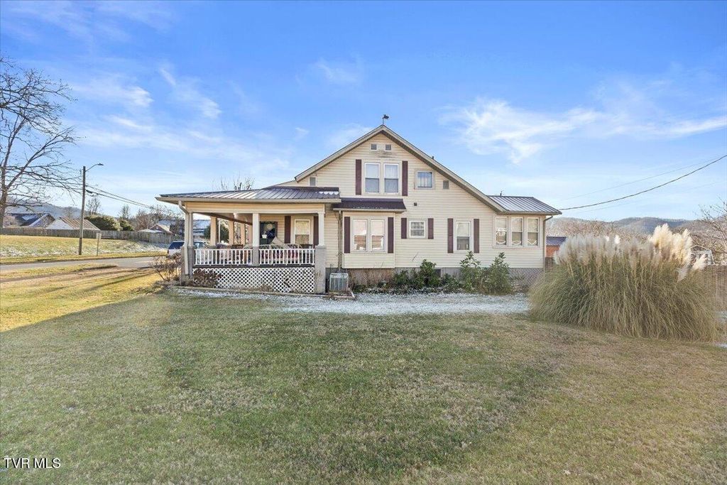 Photo of 123 Willow Avenue, Erwin, TN 37650 (MLS # 9989377)