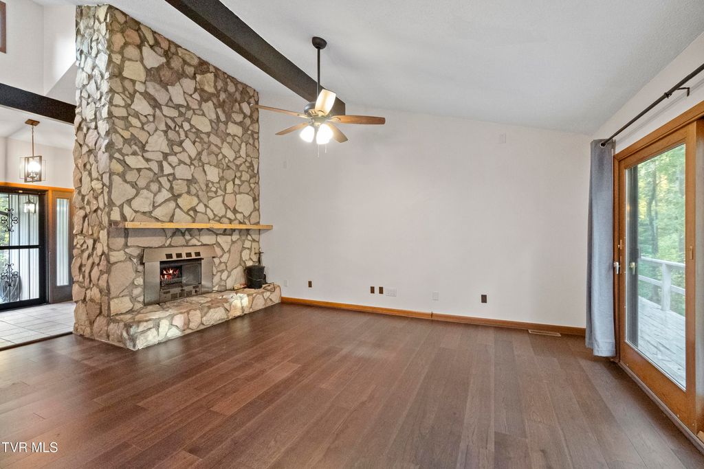 Photo of 35 Alpine Cove, Greeneville, TN 37743 (MLS # 9987408)