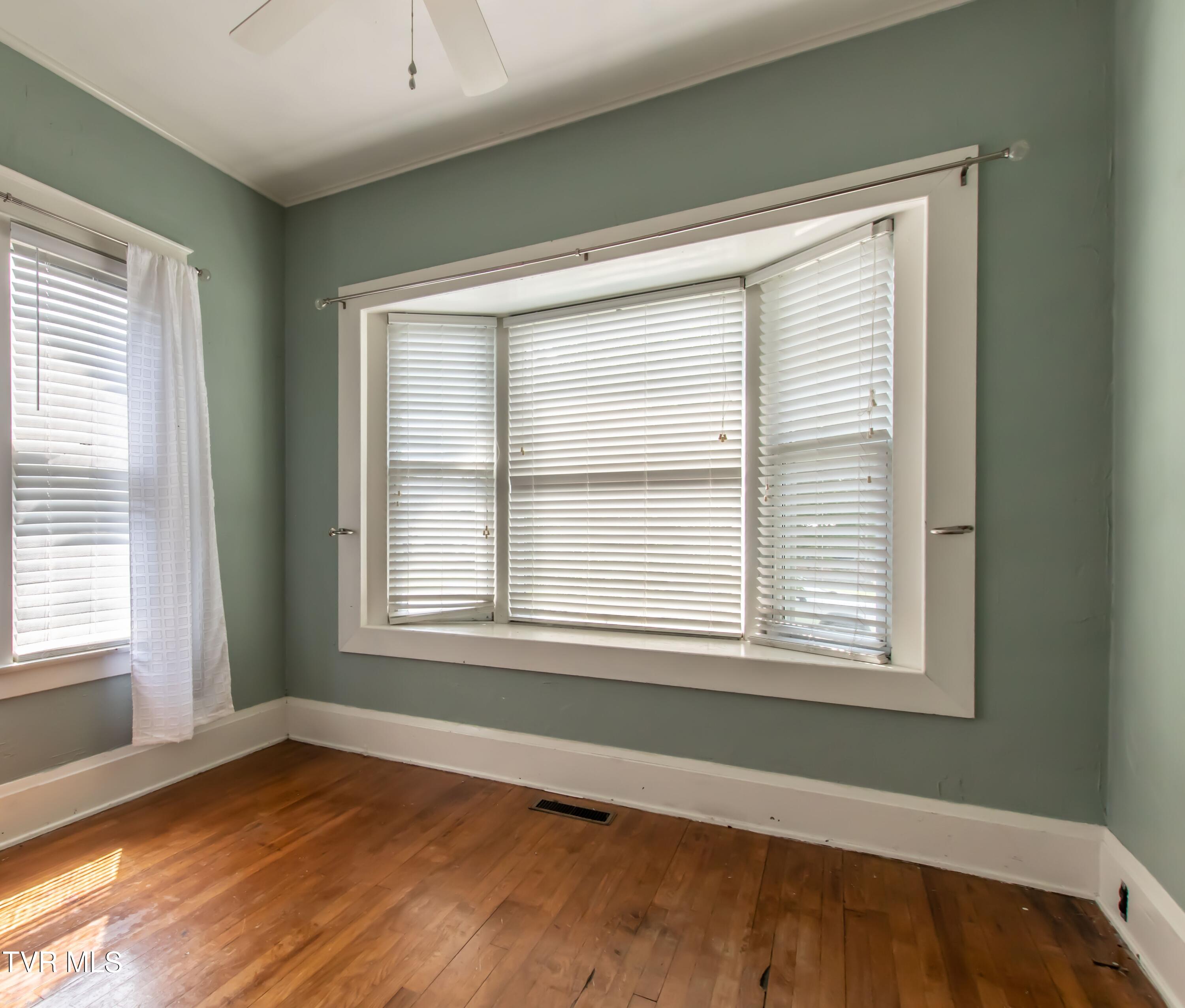 915 Lawrence Avenue, Bristol, Virginia image 20