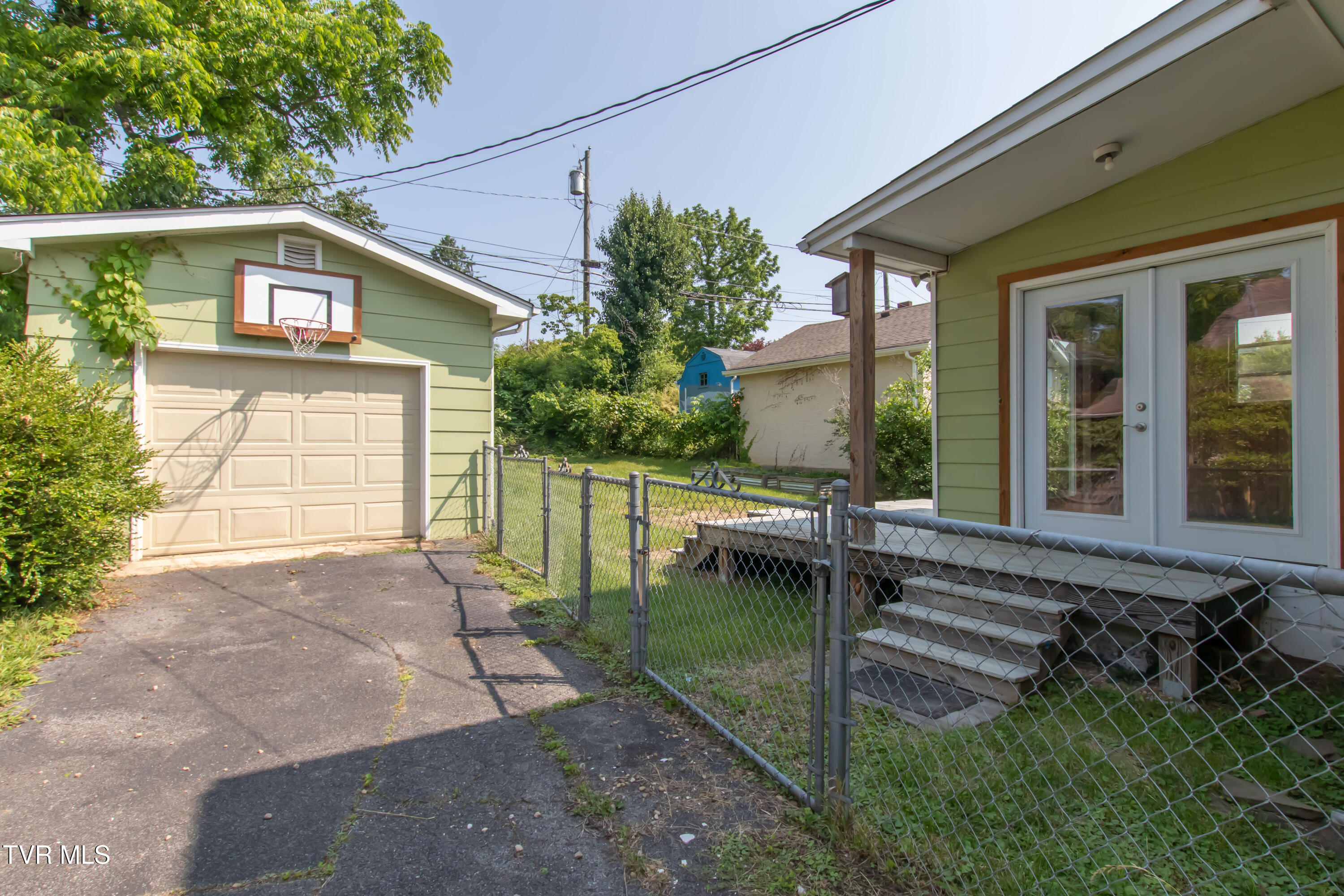 915 Lawrence Avenue, Bristol, Virginia image 37