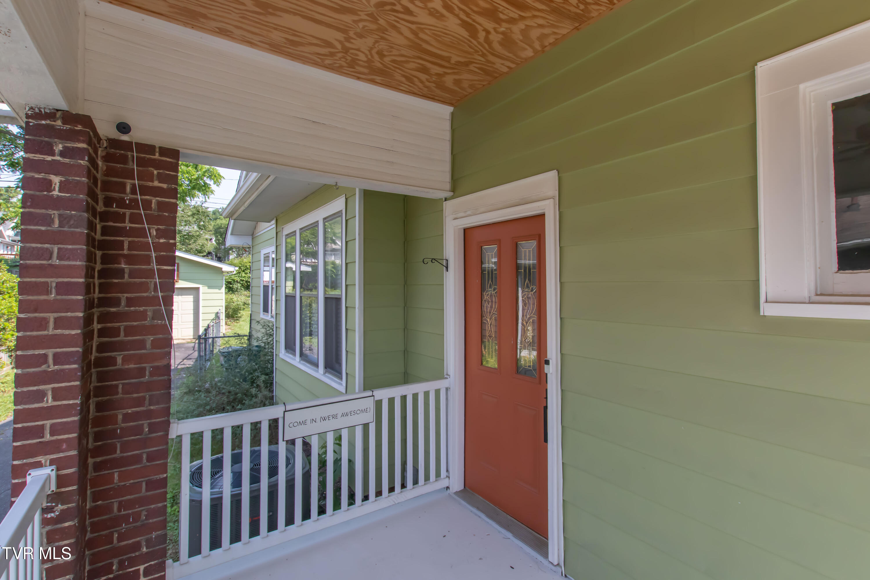 915 Lawrence Avenue, Bristol, Virginia image 3