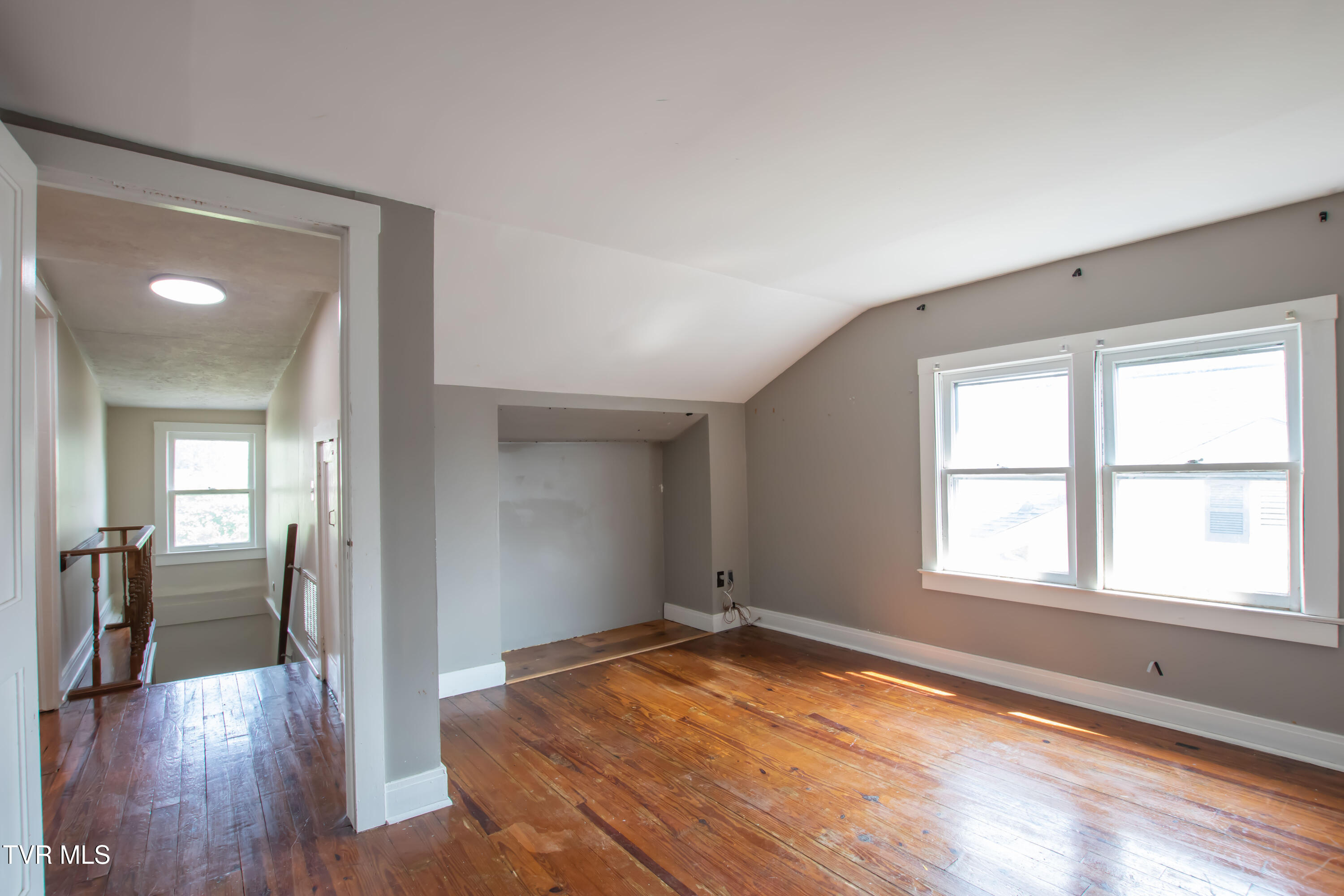915 Lawrence Avenue, Bristol, Virginia image 21
