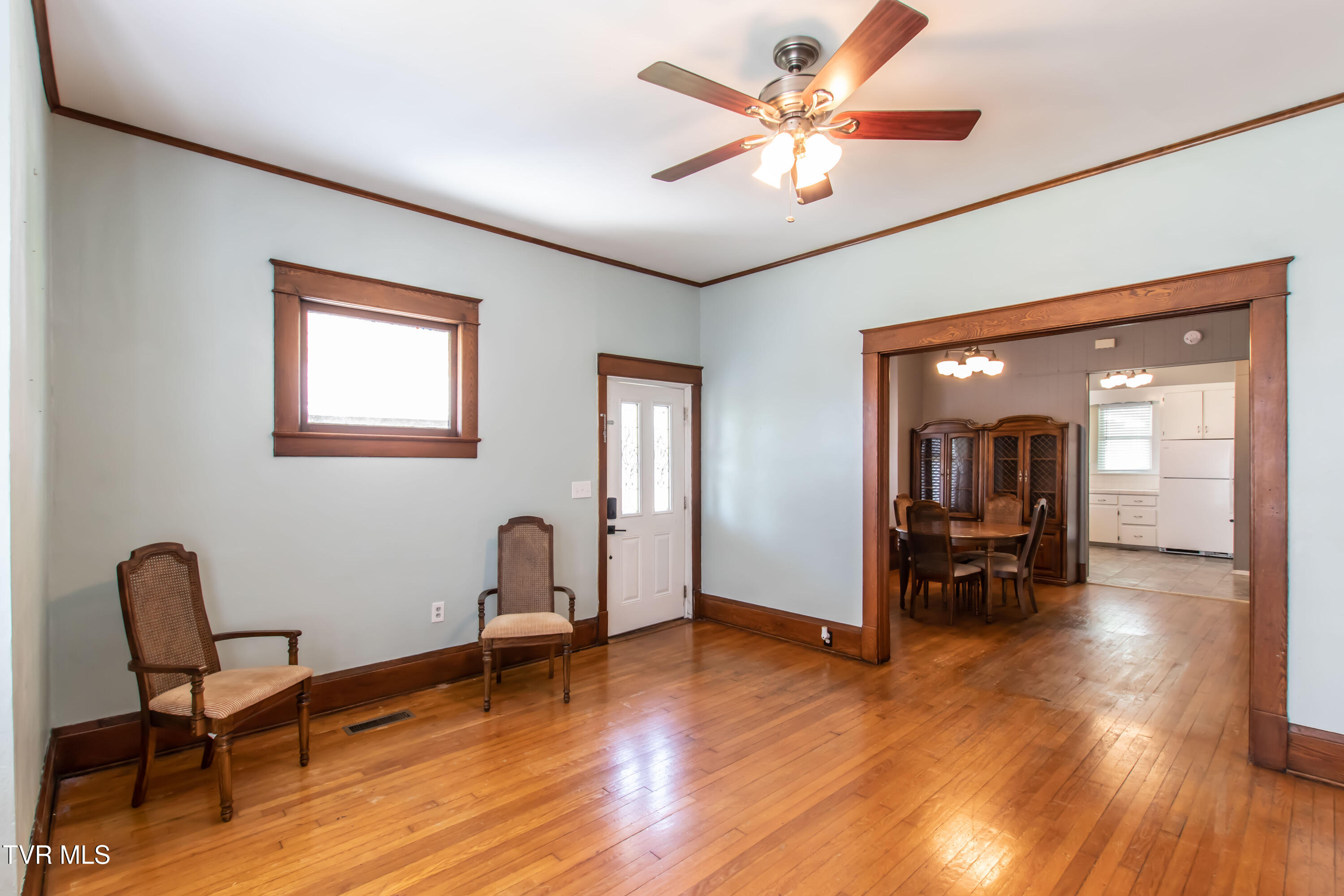 915 Lawrence Avenue, Bristol, Virginia image 4