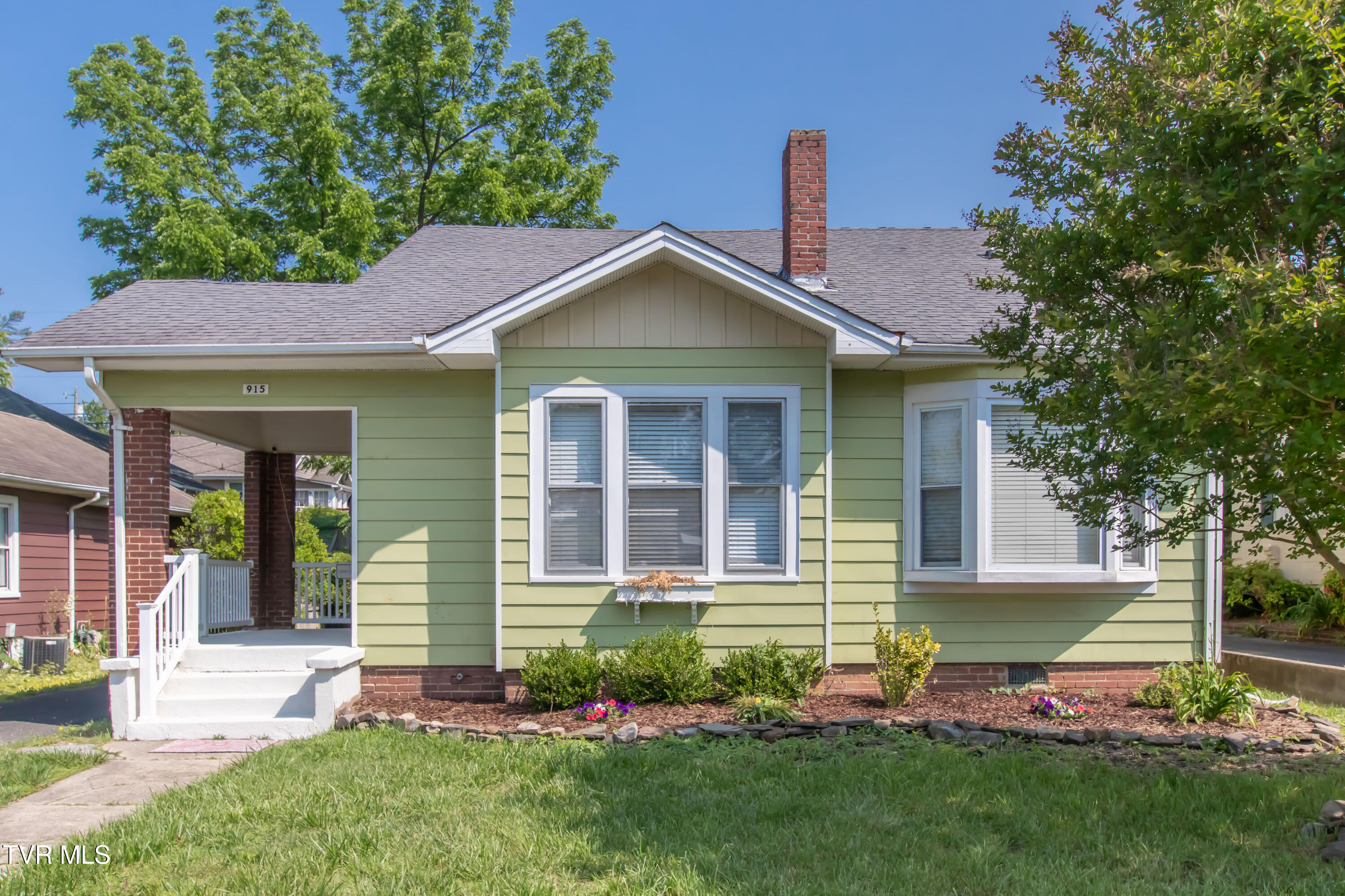 915 Lawrence Avenue, Bristol, Virginia image 1