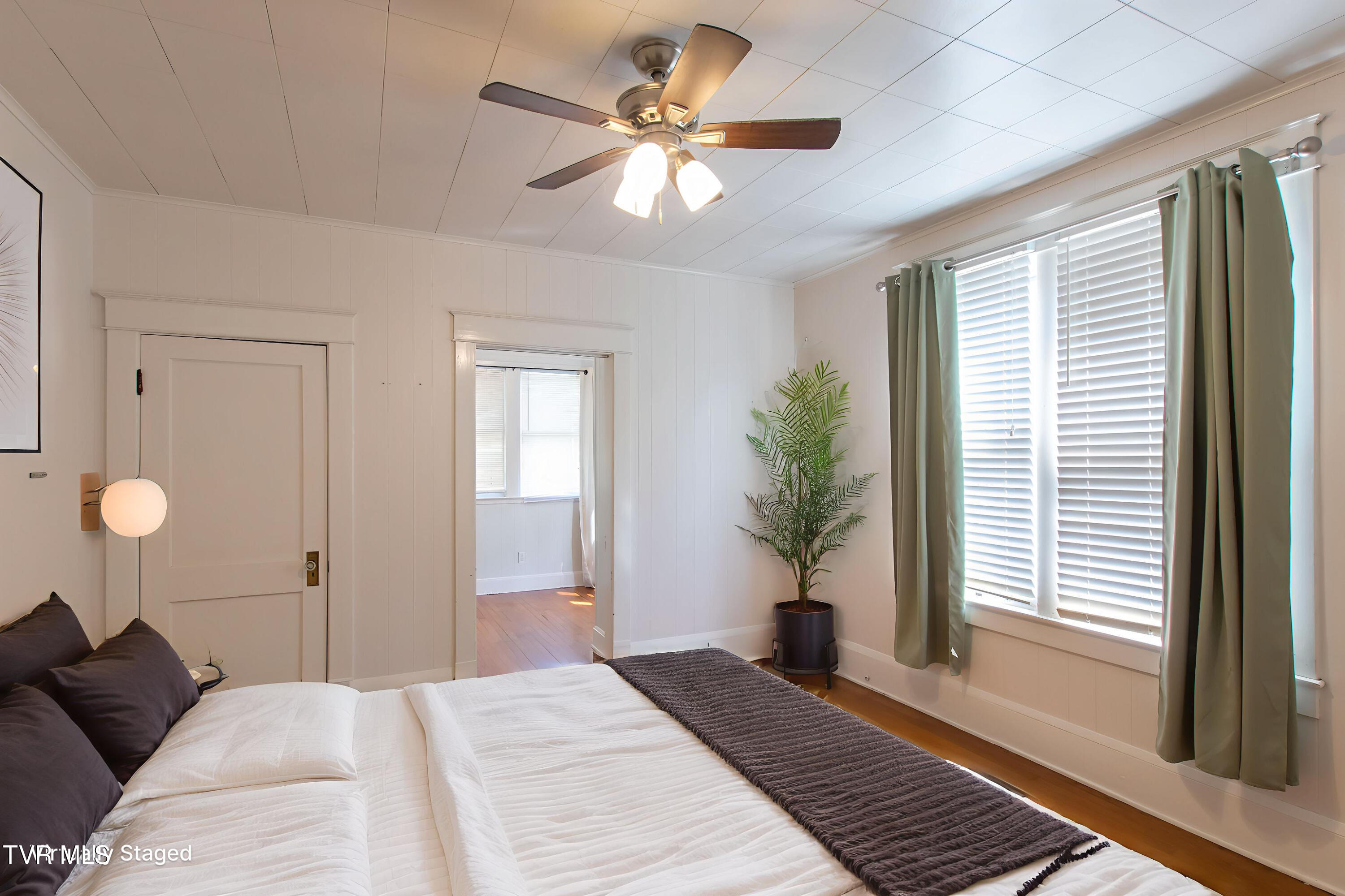 915 Lawrence Avenue, Bristol, Virginia image 13