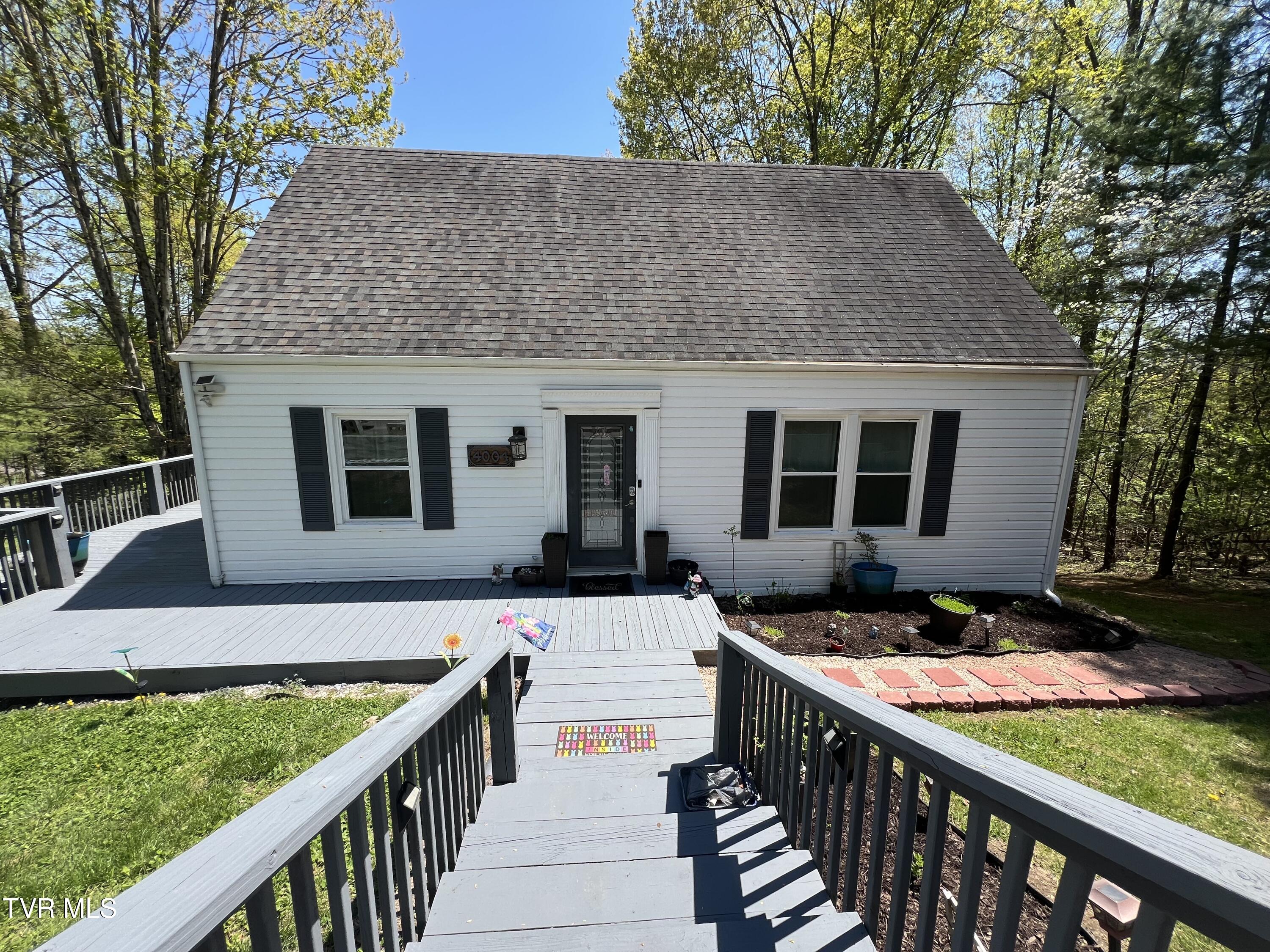 4004 Lakeland Drive Drive, Kingsport, Tennessee image 1