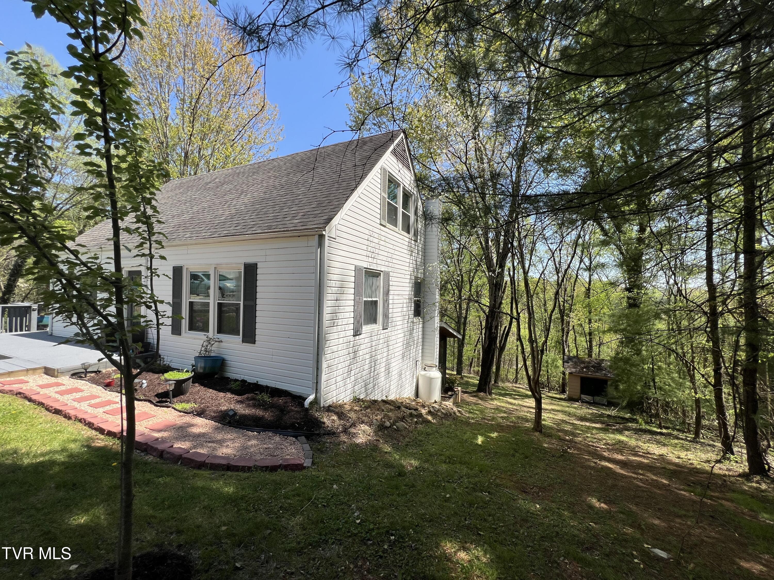 4004 Lakeland Drive Drive, Kingsport, Tennessee image 3