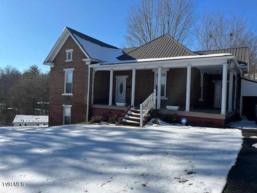 Photo of 221 5th Street, Coeburn, VA 24230 (MLS # 9975105)