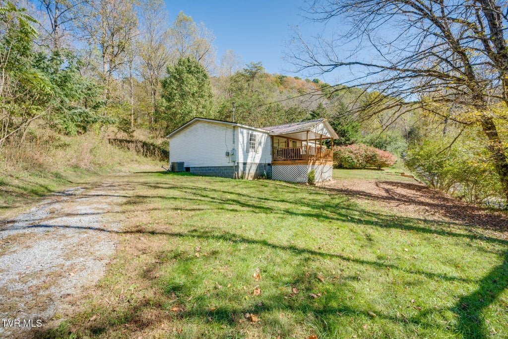 Photo of 208 Garland Branch Road, Watauga, TN 37694 (MLS # 10002573)