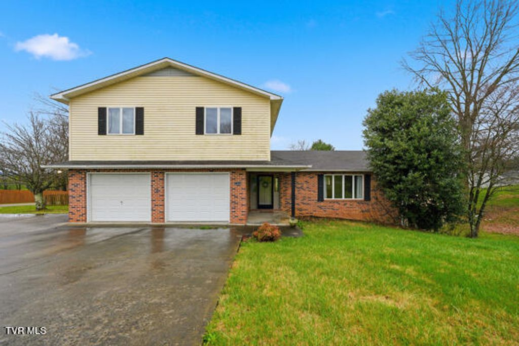 Photo of 17304 Mary Lee Drive, Abingdon, VA 24210 (MLS # 9992481)