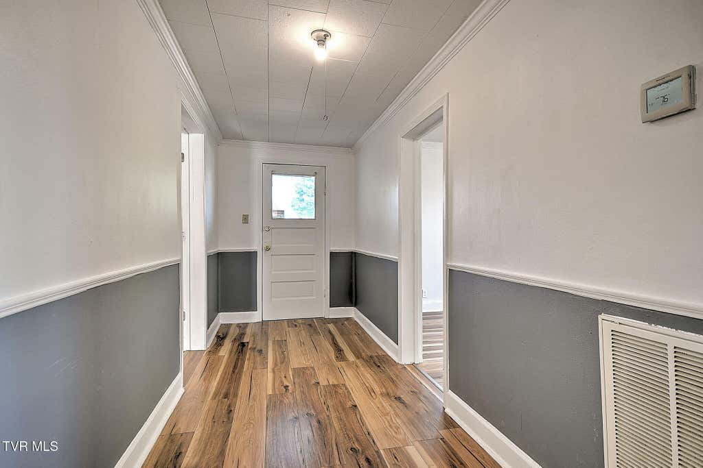 Photo of 1443 Georgia Avenue, Bristol, TN 37620 (MLS # 9997574)