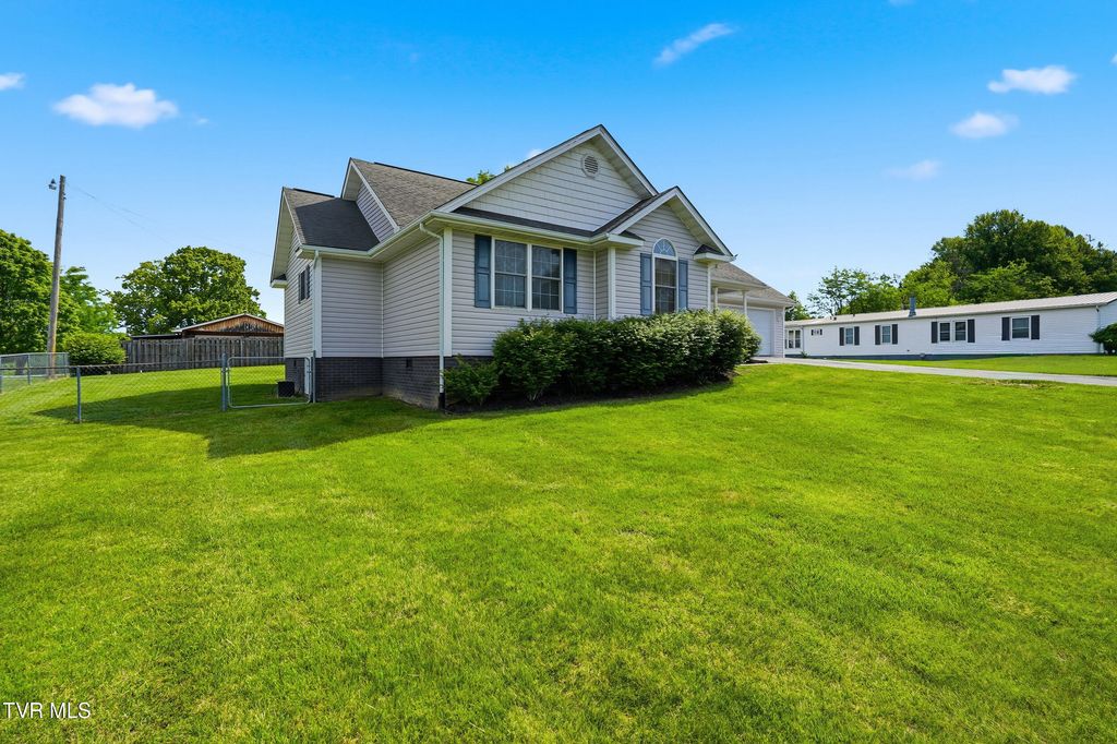 Photo of 579 4th Avenue, Jonesborough, TN 37659 (MLS # 9995029)