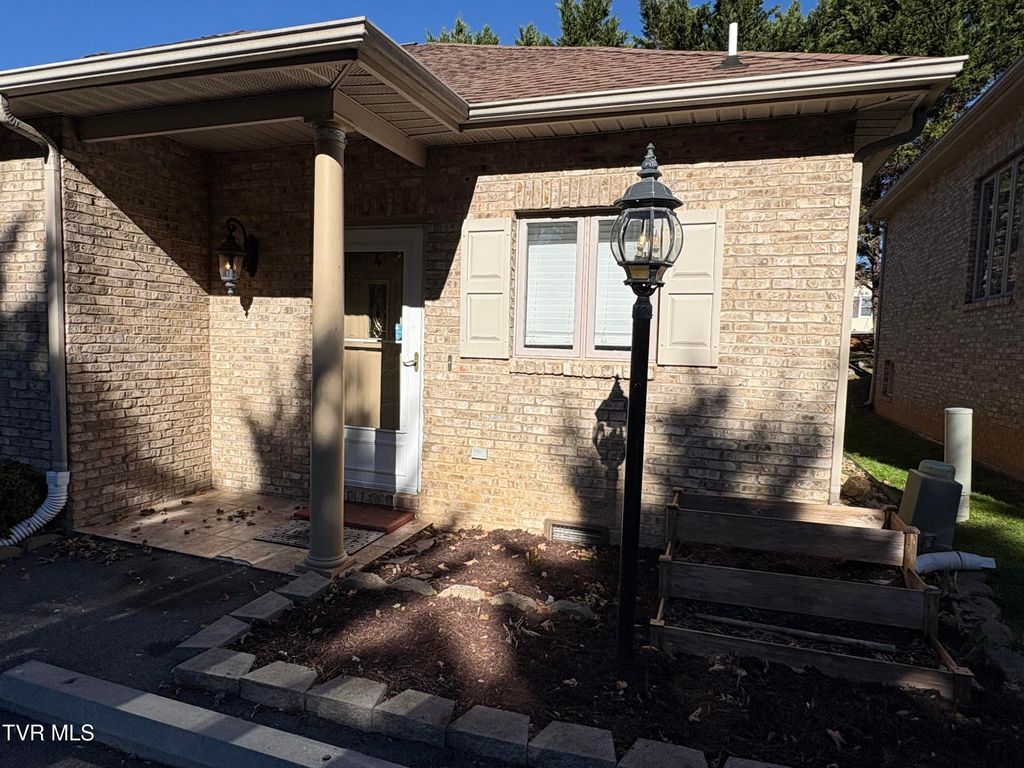 Photo of 176 South Austin Springs Road #4, Johnson City, TN 37601 (MLS # 9988358)