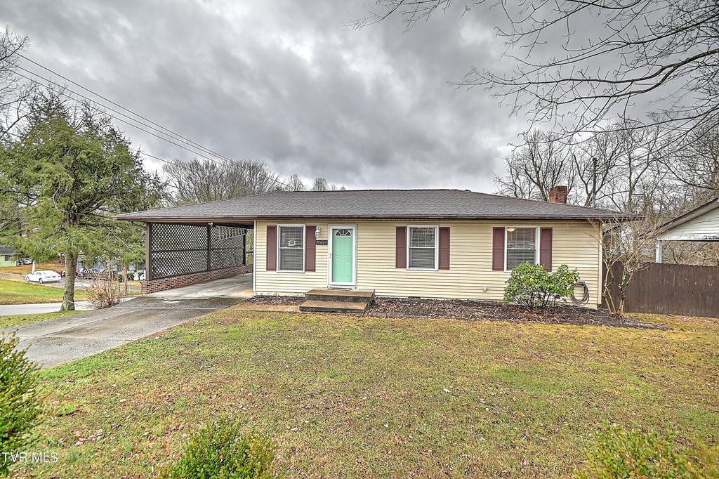 Photo of 2001 Indian Ridge Road, Johnson City, TN 37604 (MLS # 9989757)