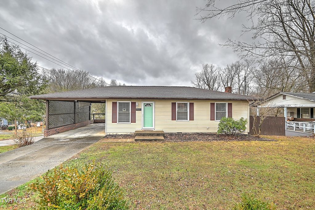 Photo of 2001 Indian Ridge Road, Johnson City, TN 37604 (MLS # 9989757)