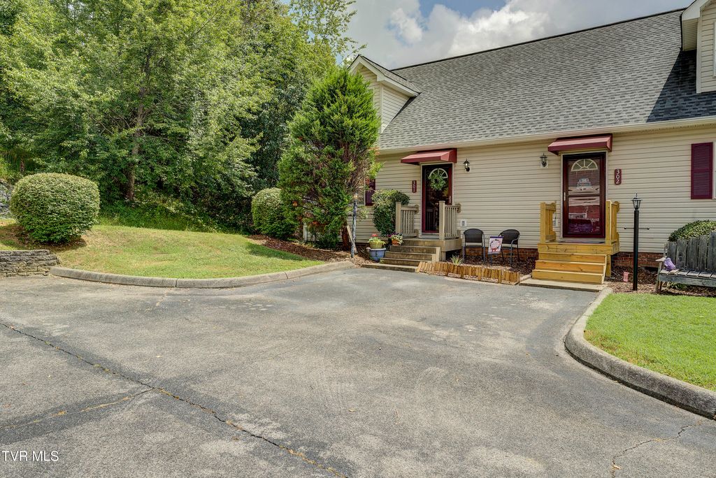 Photo of 301 Hallbrook Drive #301, Johnson City, TN 37615 (MLS # 9983158)