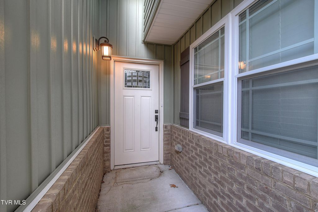 Photo of 95 Chucks Alley, Jonesborough, TN 37659 (MLS # 9987976)