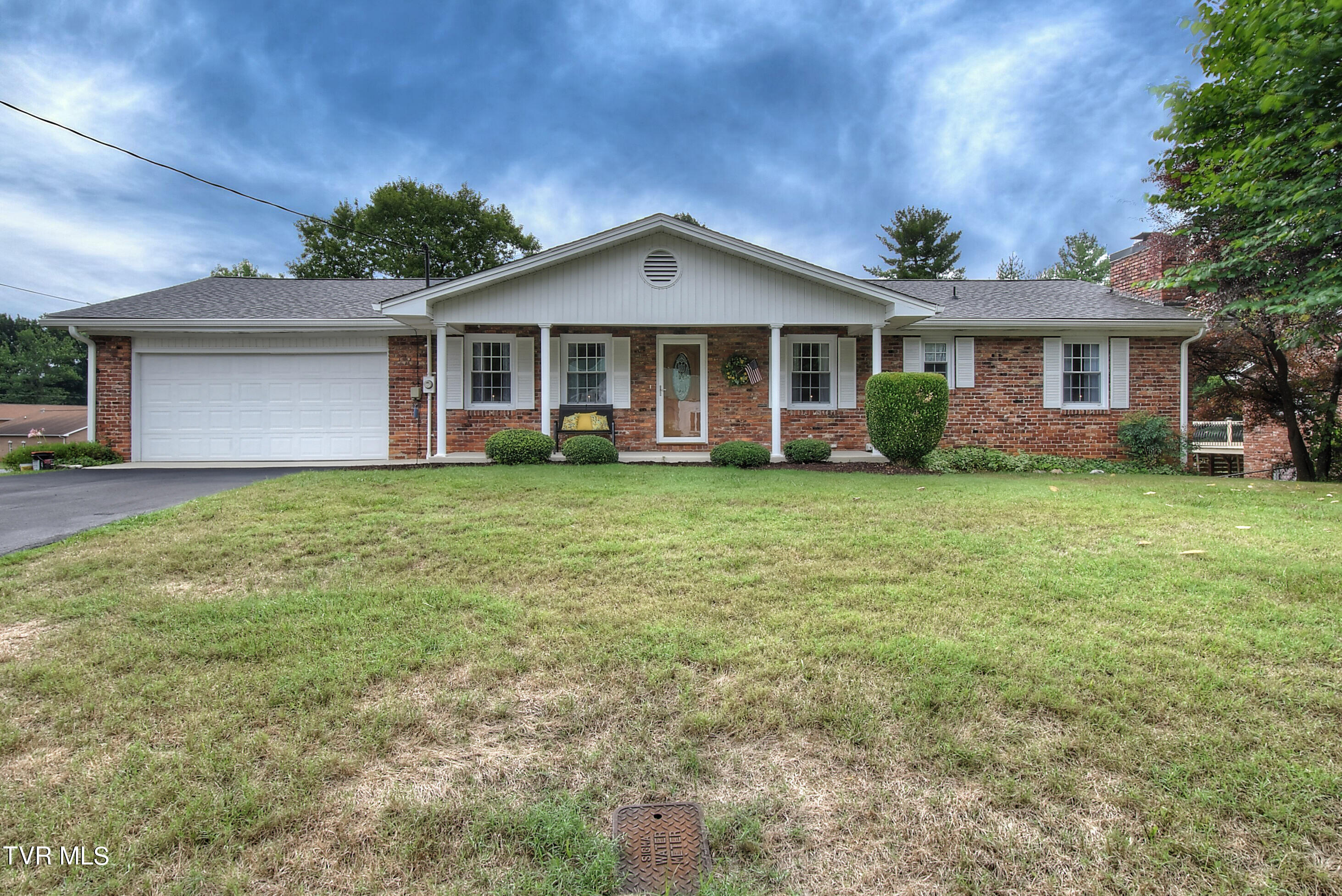 2106 Knob Creek Road, Johnson City, Tennessee image 1