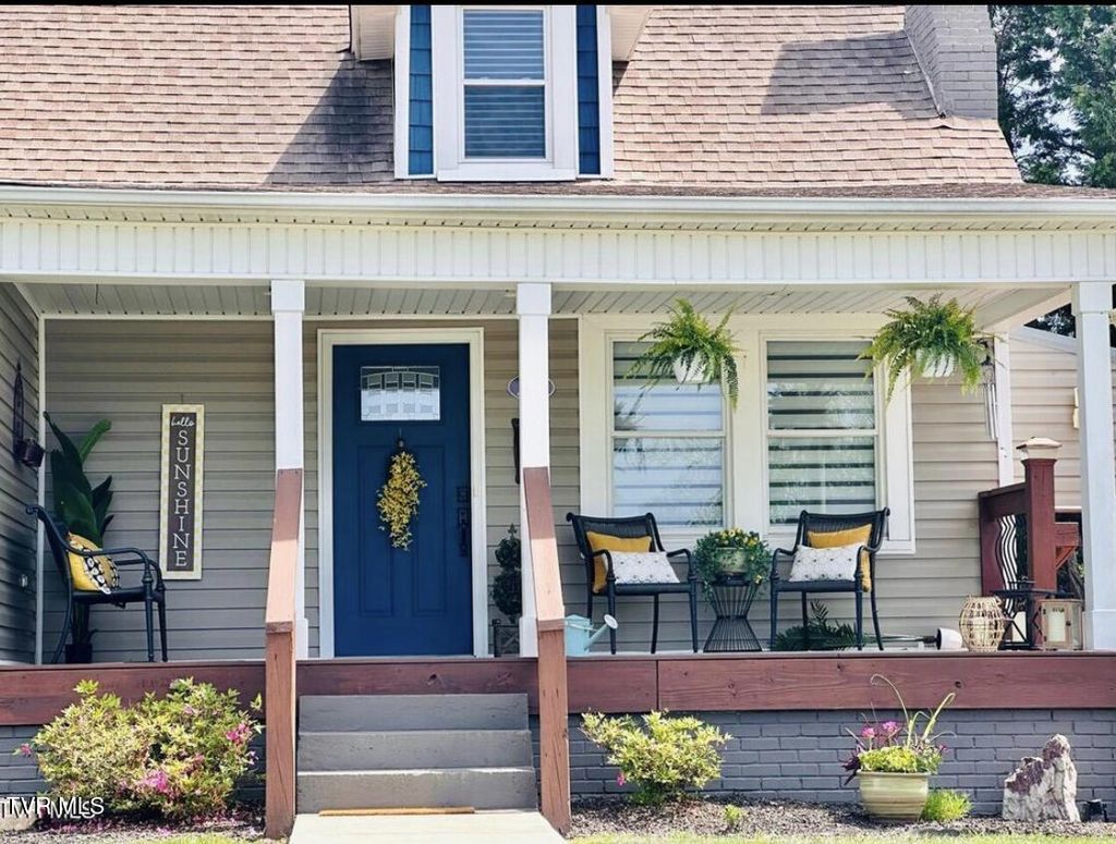 Photo of 146 Park Drive, Kingsport, TN 37660 (MLS # 9984229)