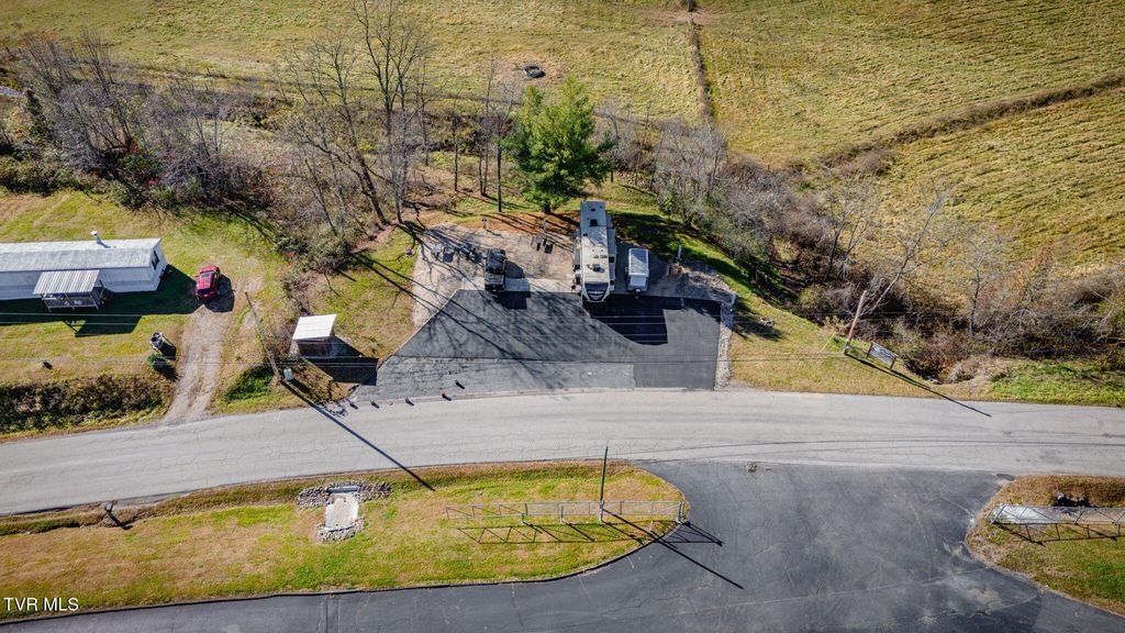 Photo of 177 Hospital Road, Mountain City, TN 37683 (MLS # 9988013)