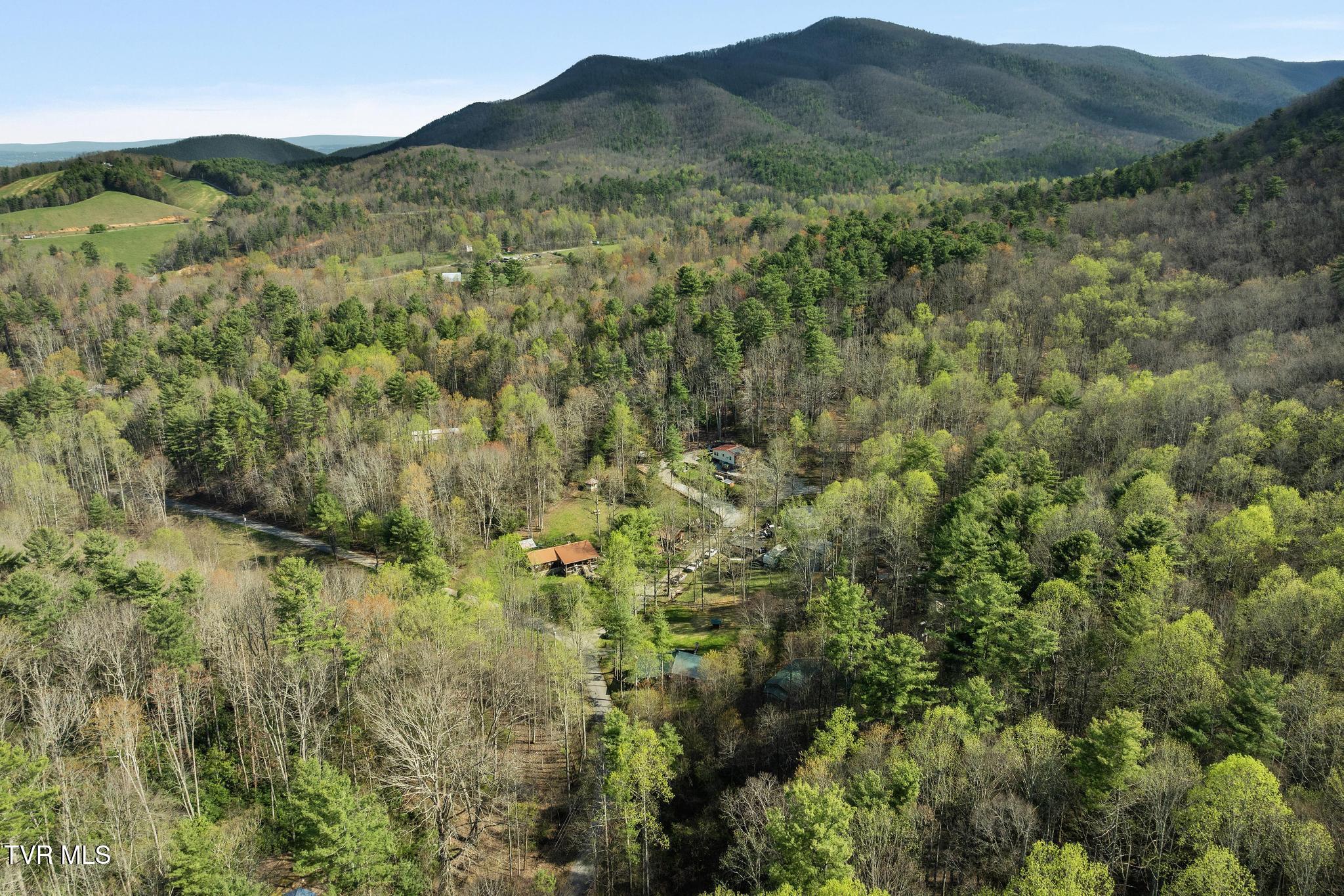 445 & 475 Log Cabin Road, Greeneville, Tennessee image 42